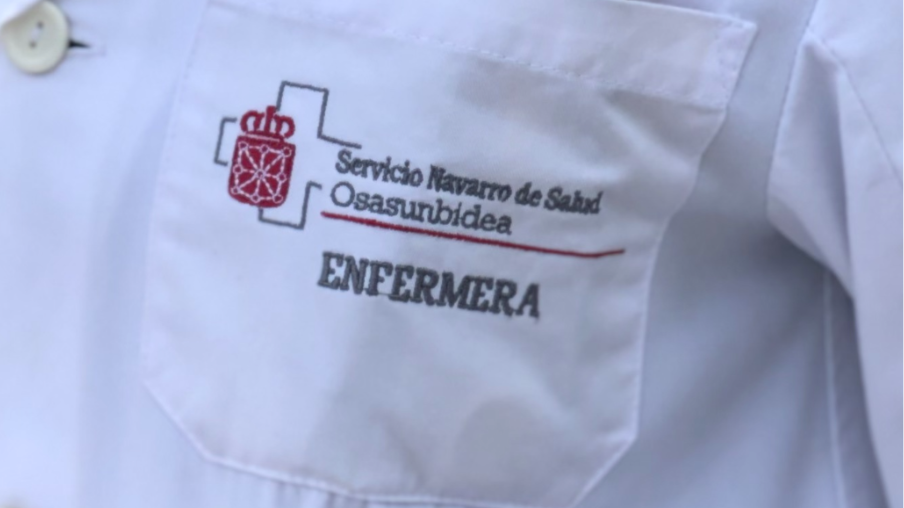 logo de enfermera del servicio navarro de salud